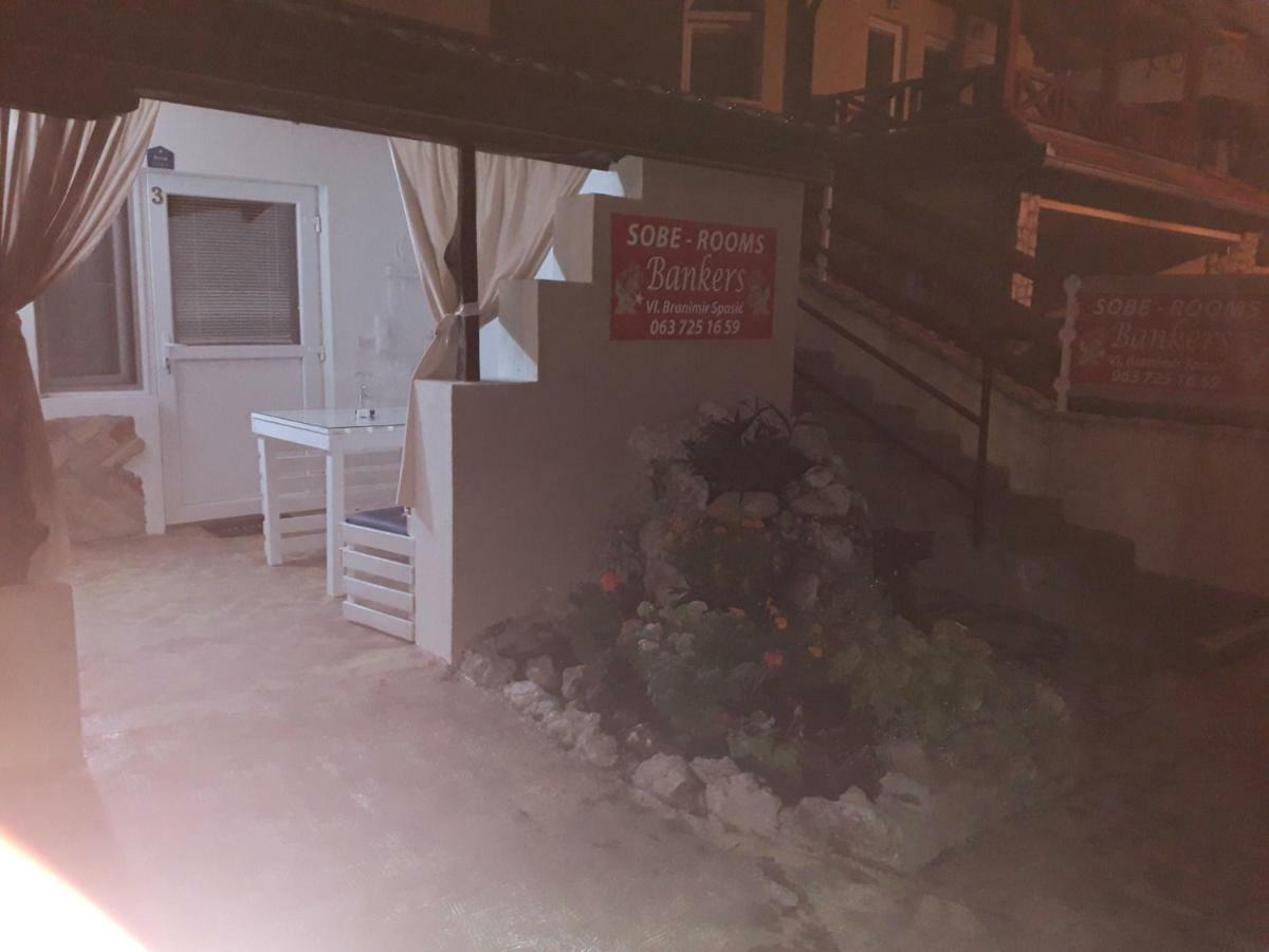Bankers Guest House Veliko Gradiste Phòng bức ảnh